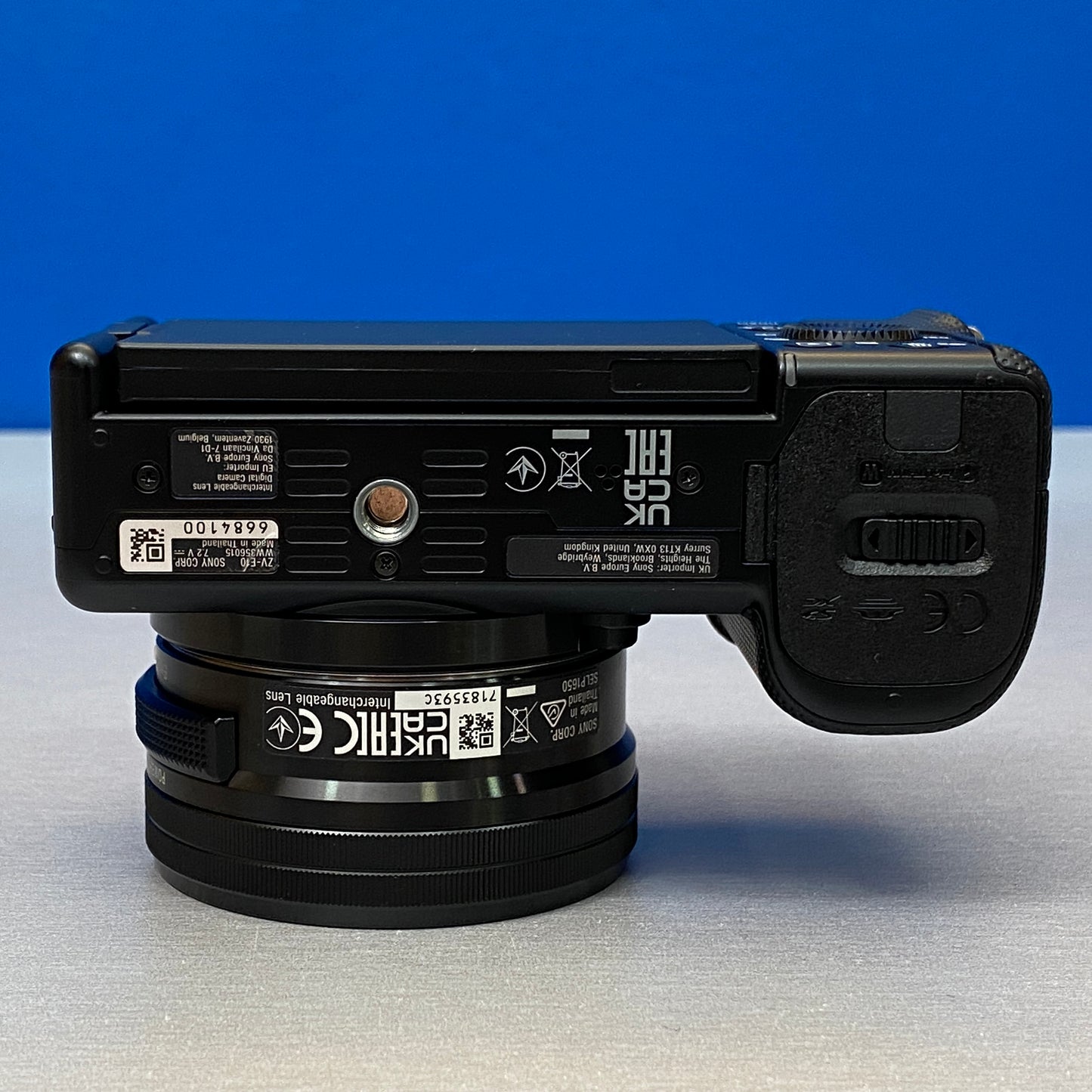 Sony ZV-E10 (24.2MP) + E PZ 16-50mm OSS
