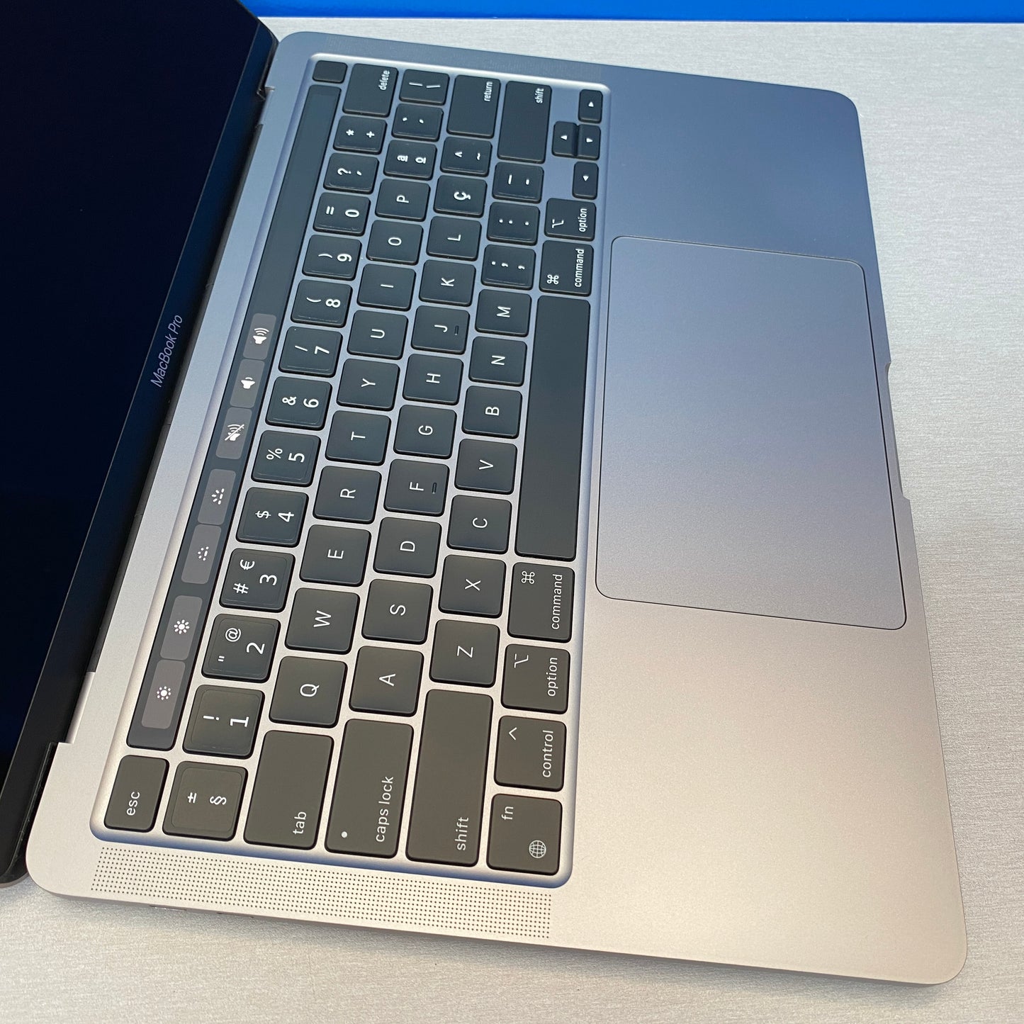 Apple MacBook Pro 13" | 2020 | M1 8-Cores/8GB/256GB SSD
