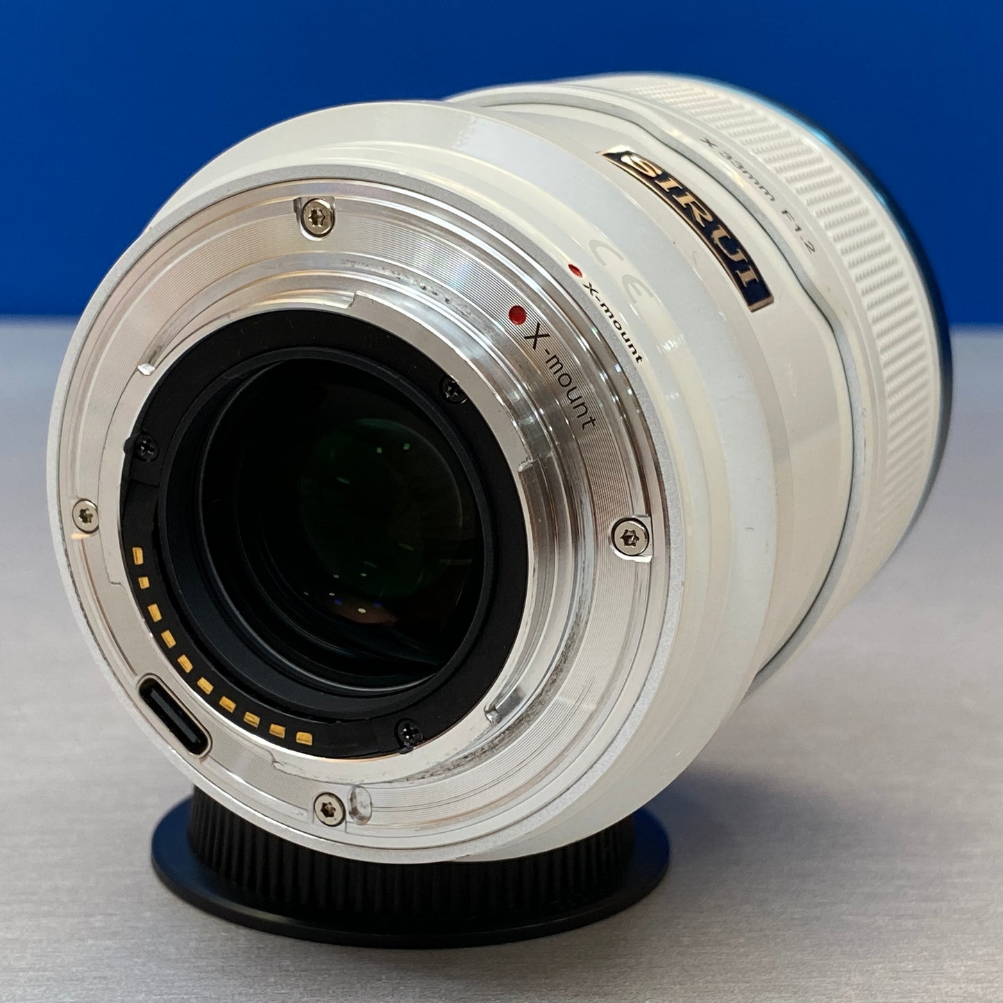 SIRUI Sniper 33mm f/1.2 AF | Fujifilm