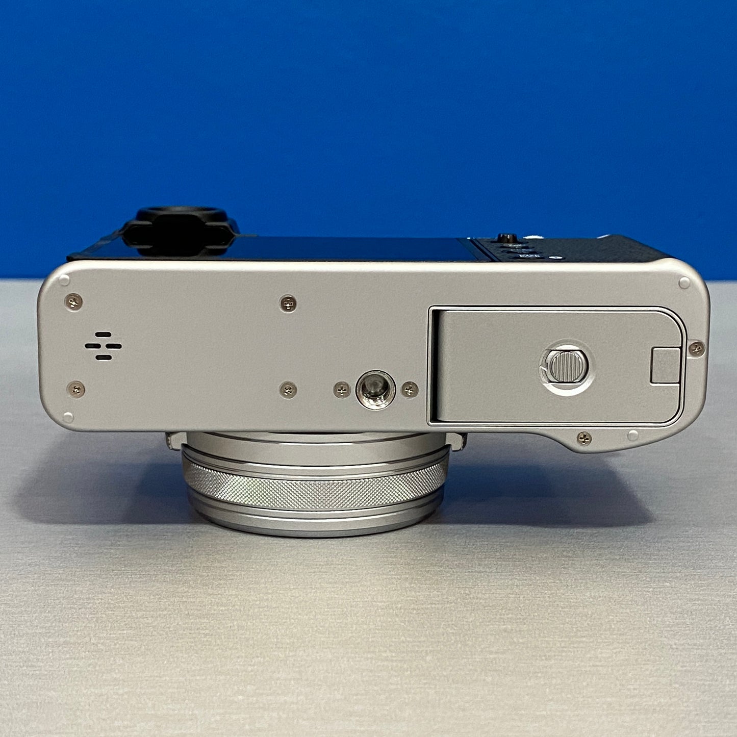 Fujifilm X100VI (40.2MP) | NOVA