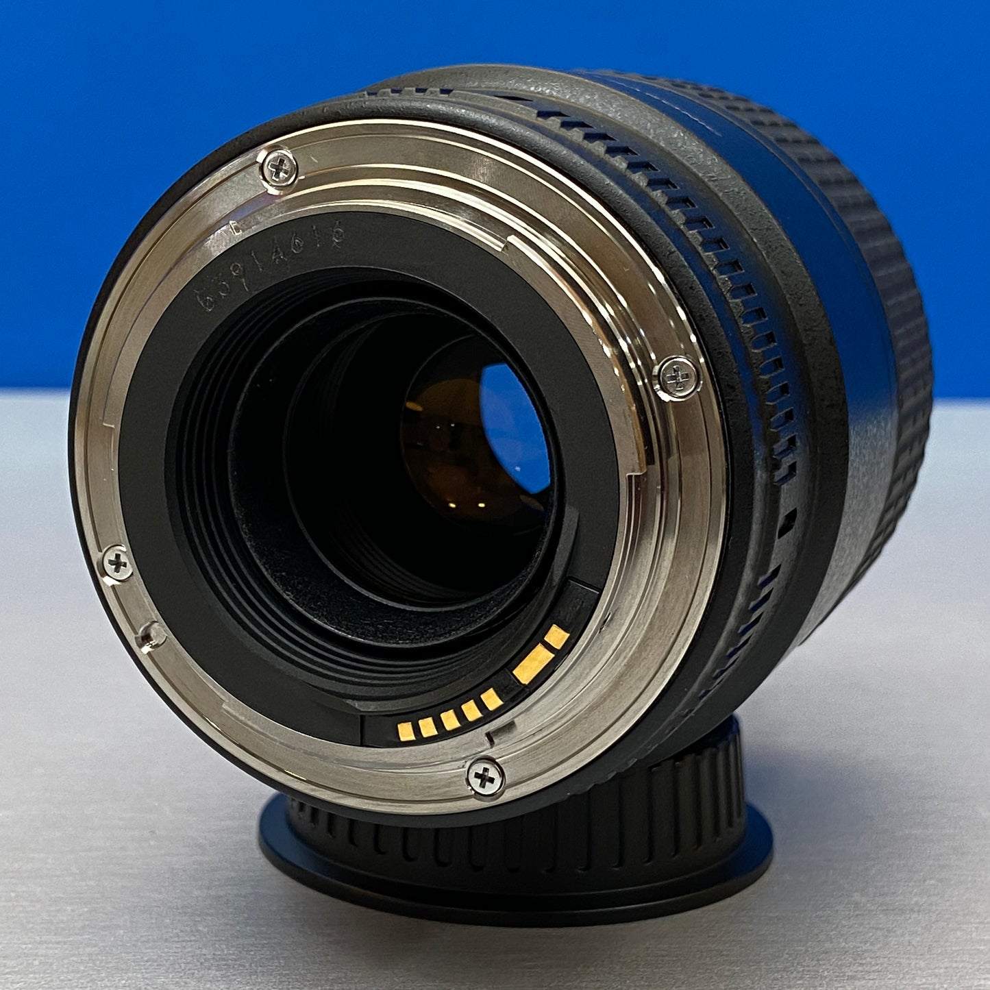 Canon EF 100mm f/2.8 Macro USM