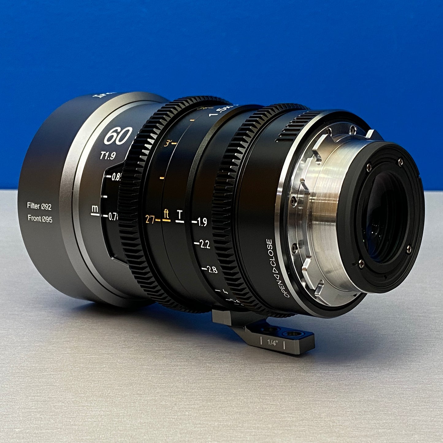 SIRUI IronStar 60mm T1.9 1.5X Anamorphic | NOVA