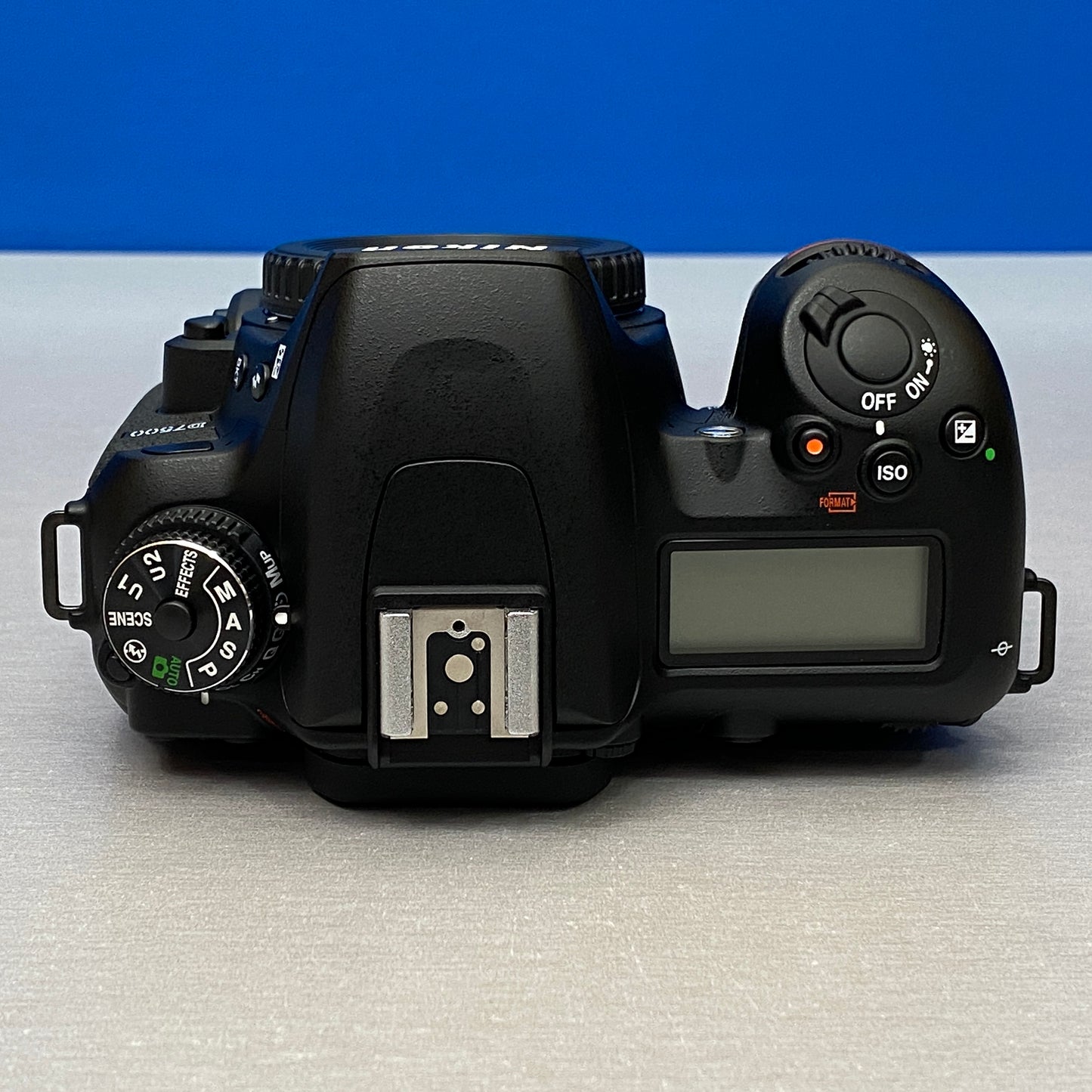 Nikon D7500 (Corpo) - 20.9MP
