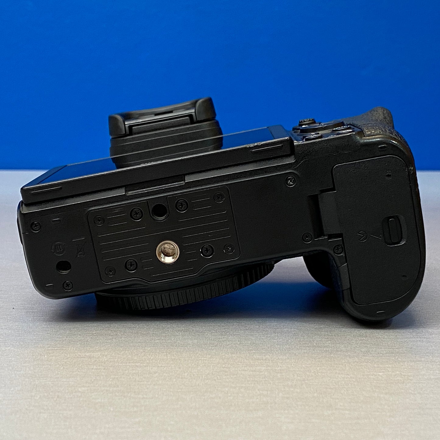 Nikon Z5 (Corpo) - 24.3MP