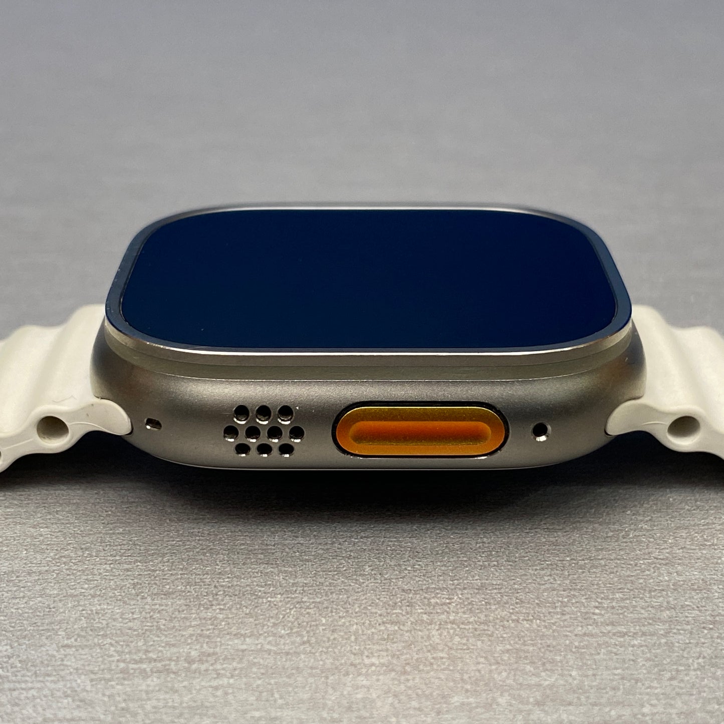 Apple Watch Ultra | Titanium Natural | 49mm