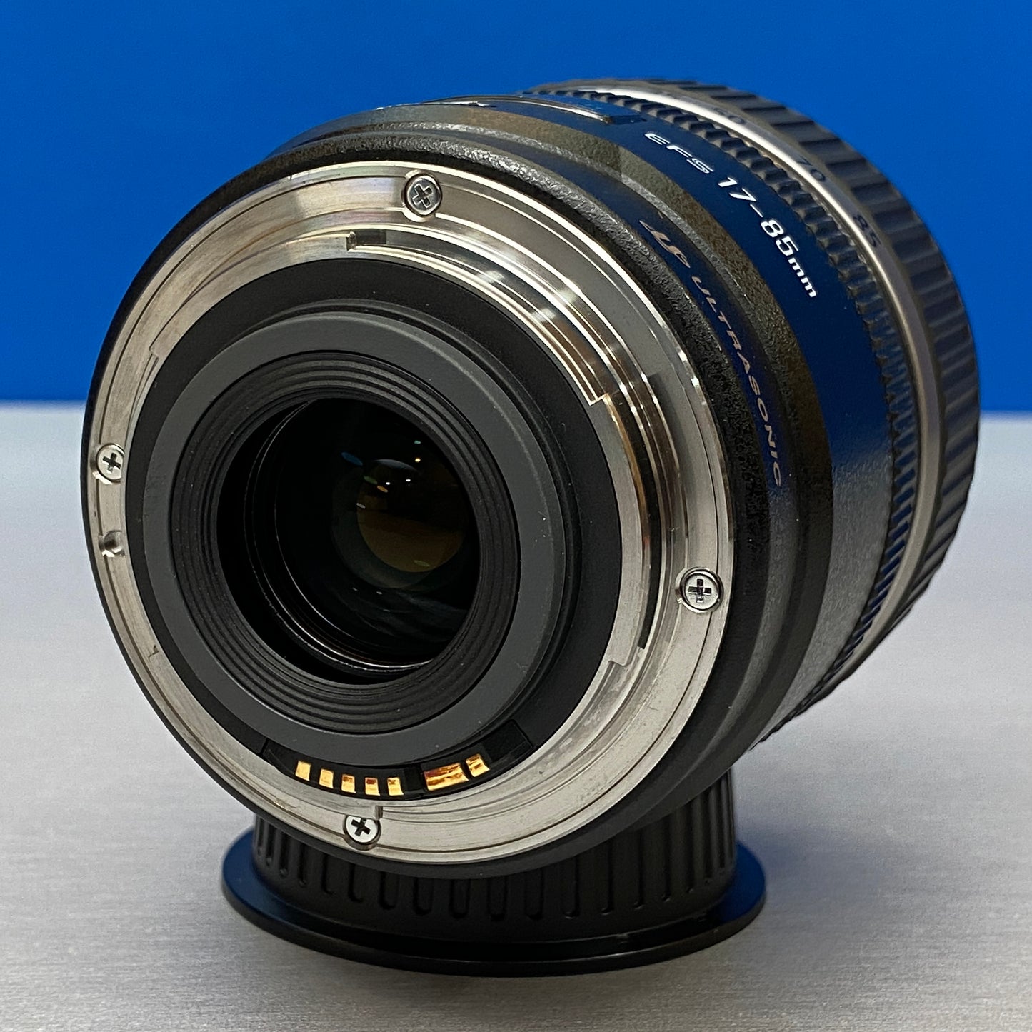 Canon EF-S 17-85mm f/4-5.6 IS USM