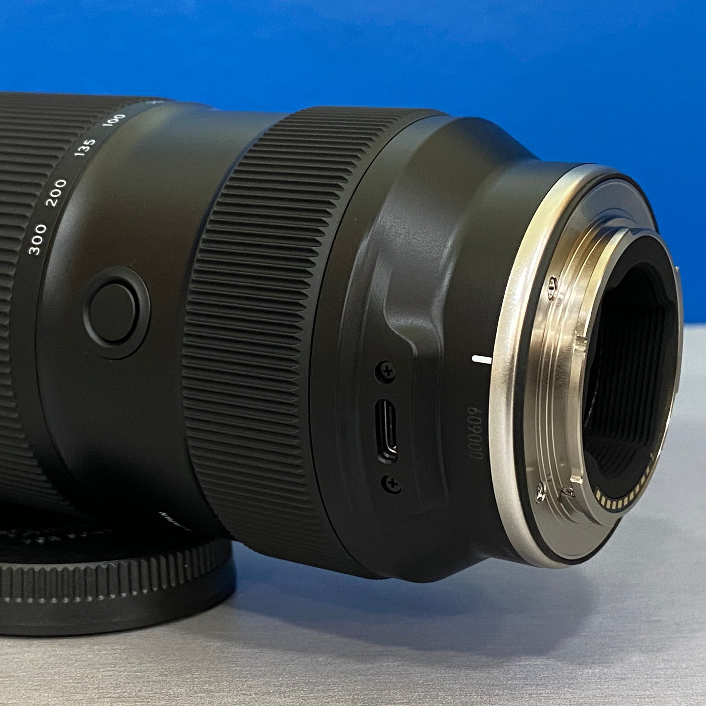 Tamron 50-300mm f/4.5-6.3 Di III VC VXD (NOVA)