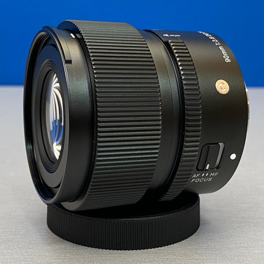 Sigma 90mm f/2.8 DG DN Contemporary (NOVA)