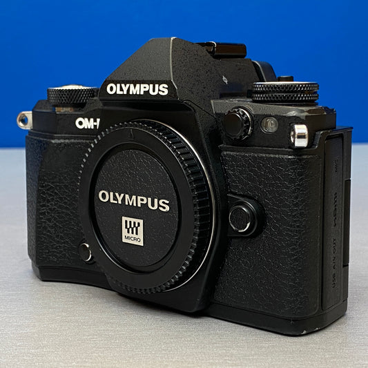 Olympus OM-D E-M5 Mark II (Corpo) - 16.1MP