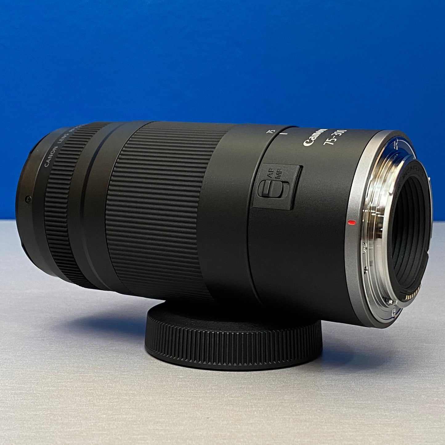 Canon RF 75-300mm f/4-5.6 (NOVA)