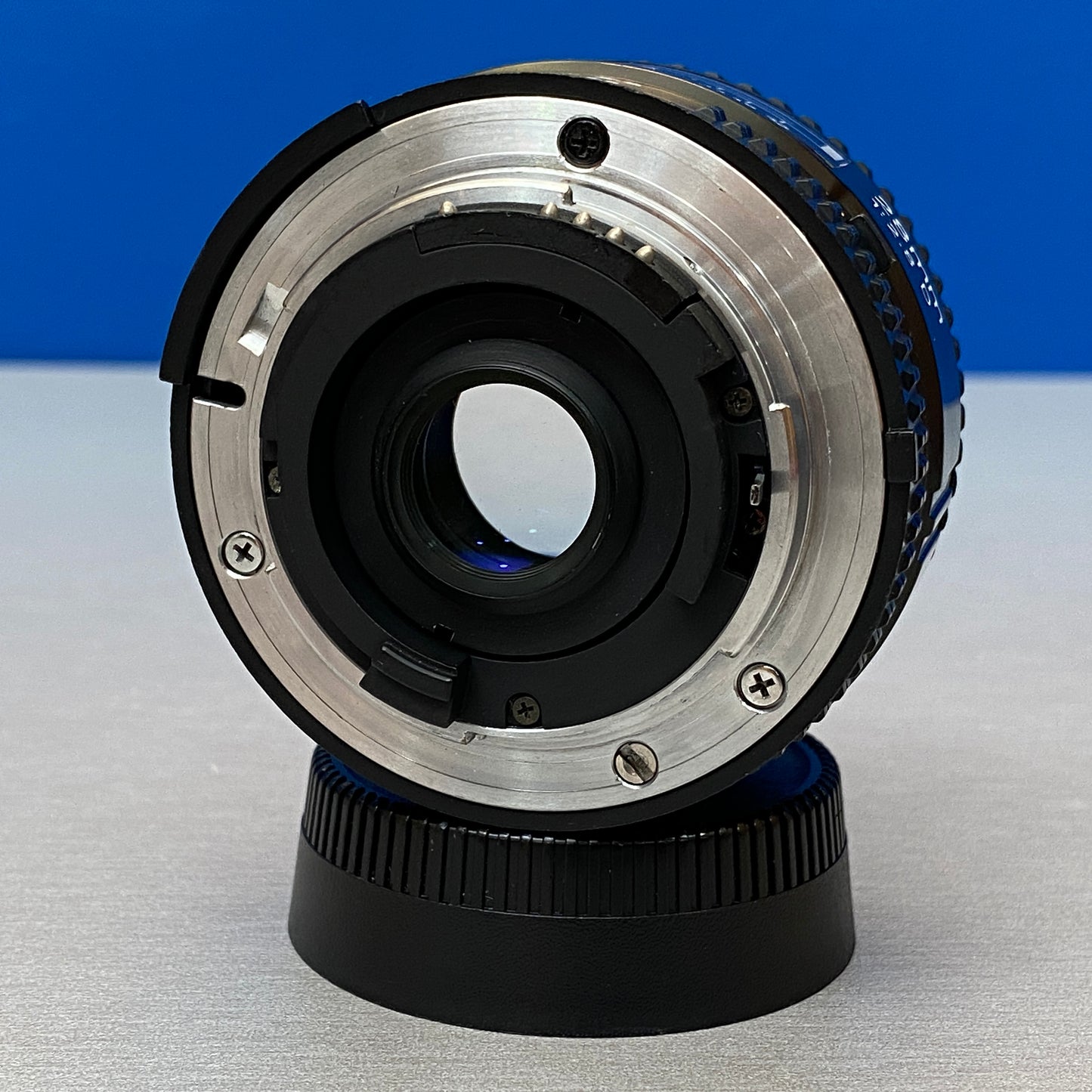 Nikon AF Nikkor 28mm f/2.8 D