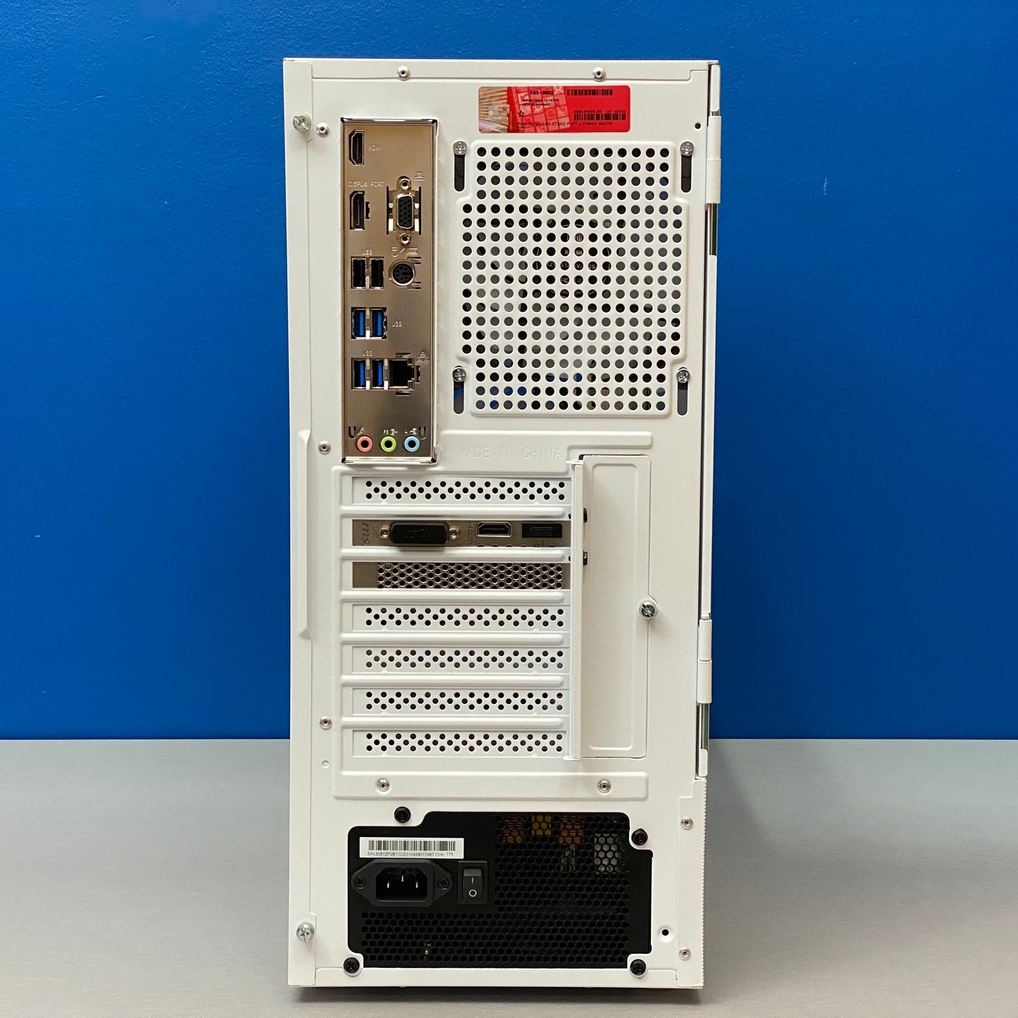Torre Kolink Observatory MX | Ryzen 5 5500 | 16GB | 1TB | RTX 3050 8GB