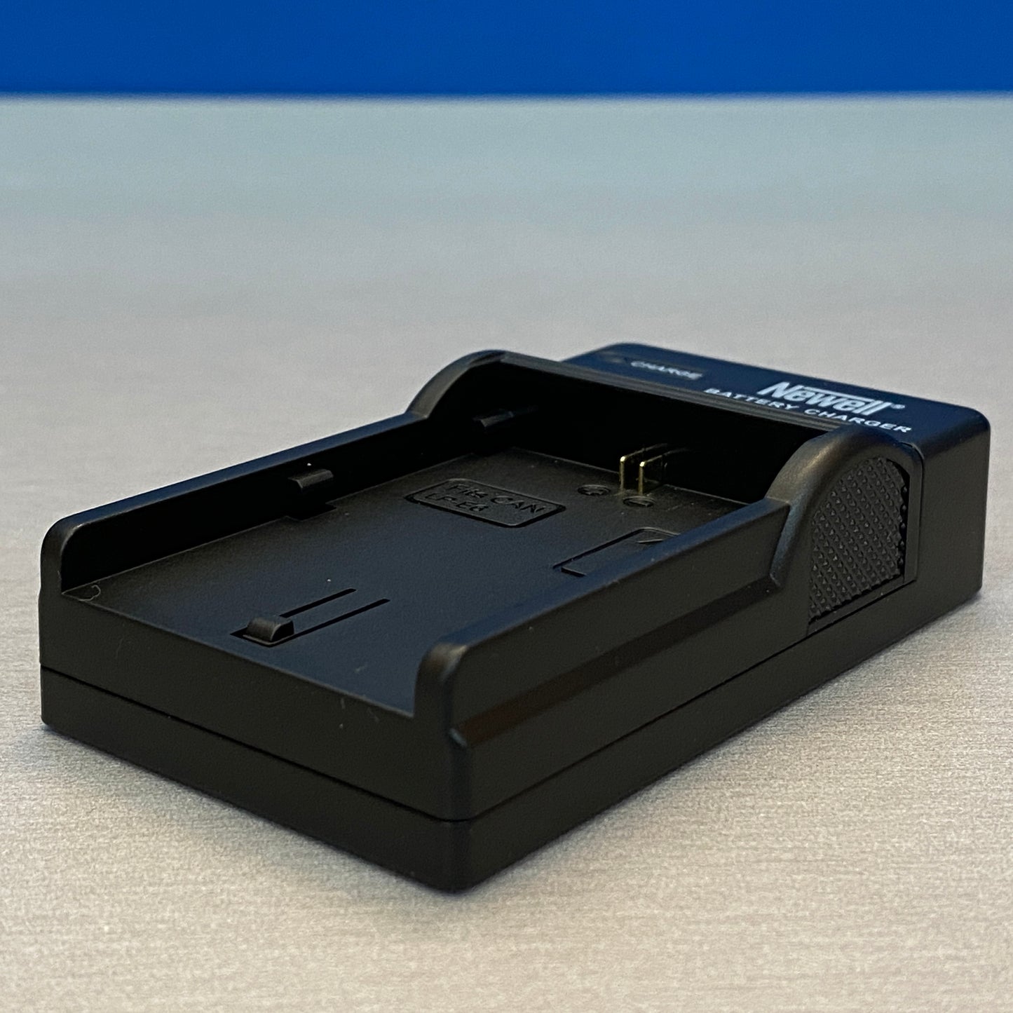 Carregador Newell - Canon LP-E6/LP-E6N/LP-E6NH (NOVO)