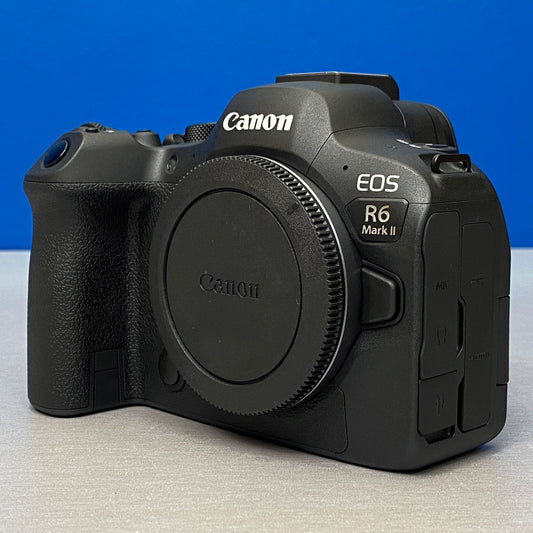 Canon EOS R6 Mark II (24.2MP) + RF 24-105mm f/4-7.1 IS STM