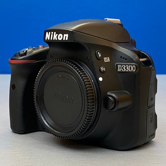 Nikon D3300 (Corpo) - 24.2MP