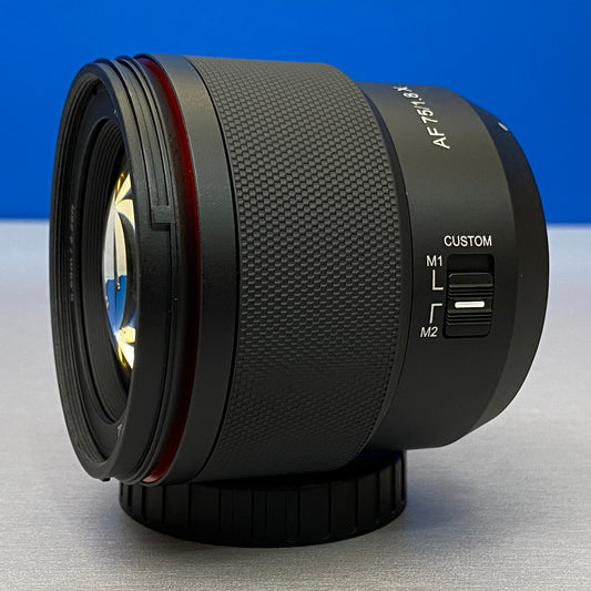 Samyang AF 75mm f/1.8