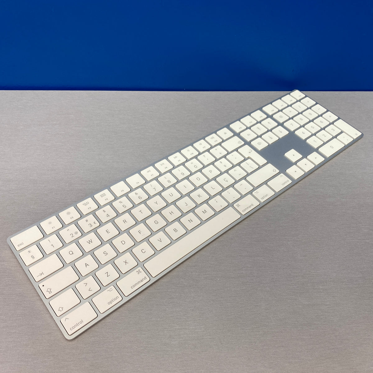 Apple Magic Keyboard with Numeric Keypad | White