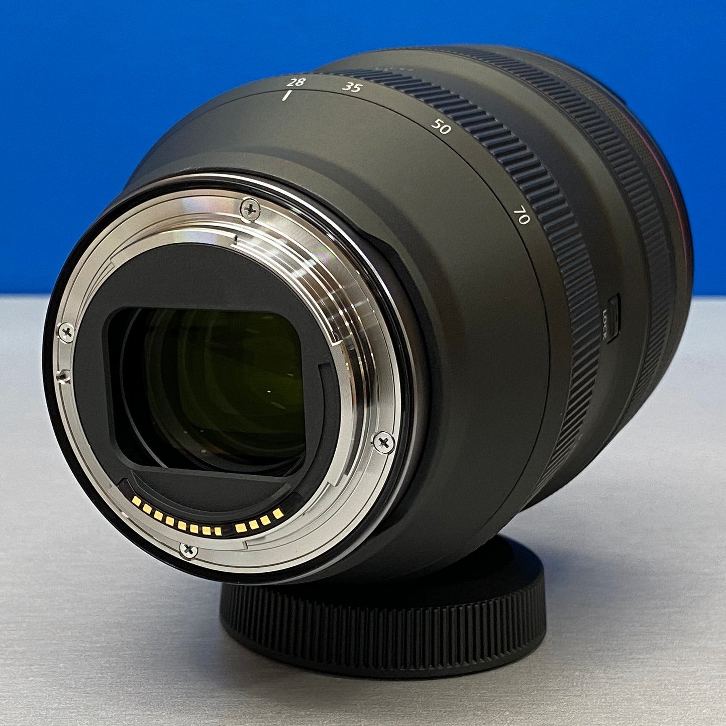 Canon RF 28-70mm f/2 L USM | NOVA