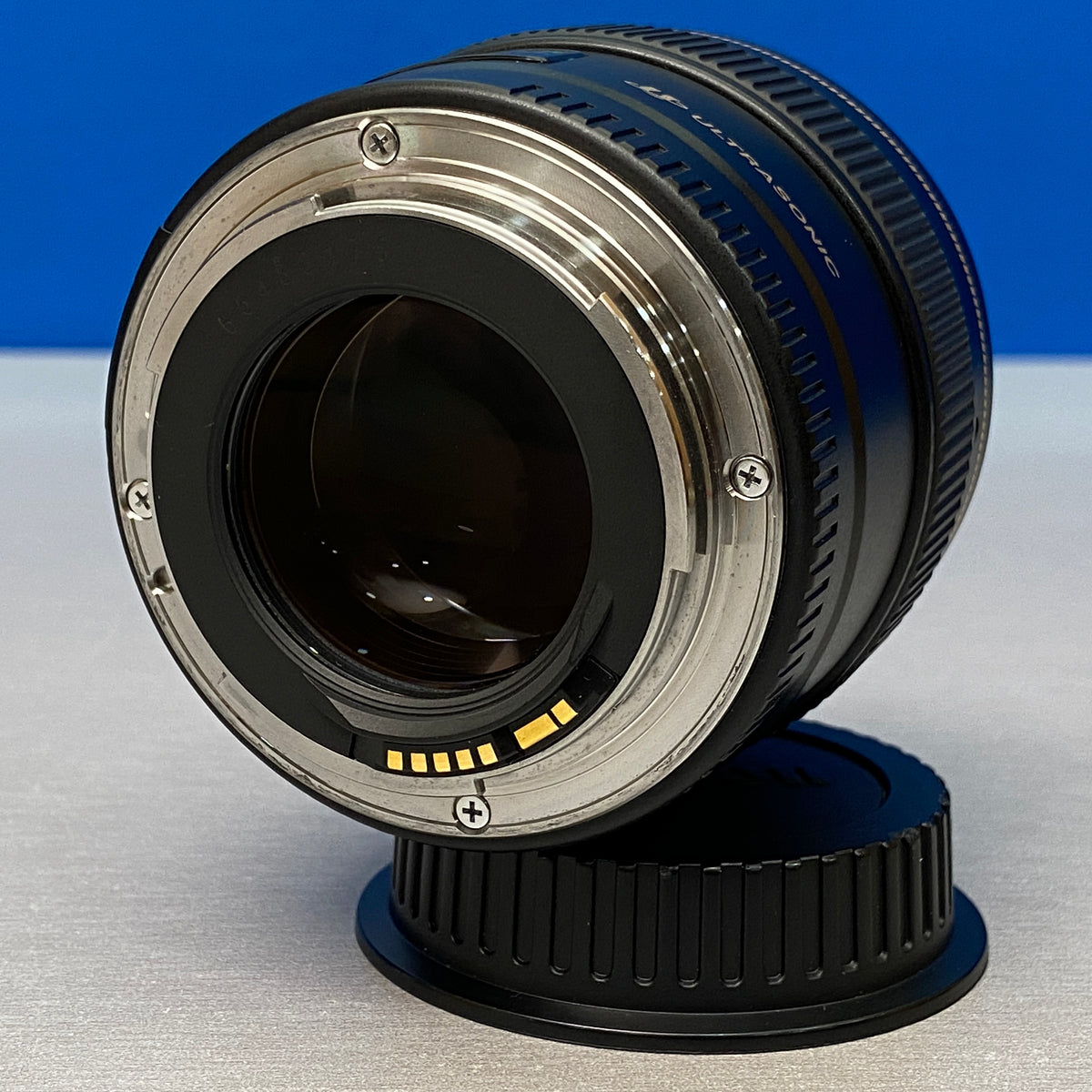 Canon EF 85mm f/1.8 USM