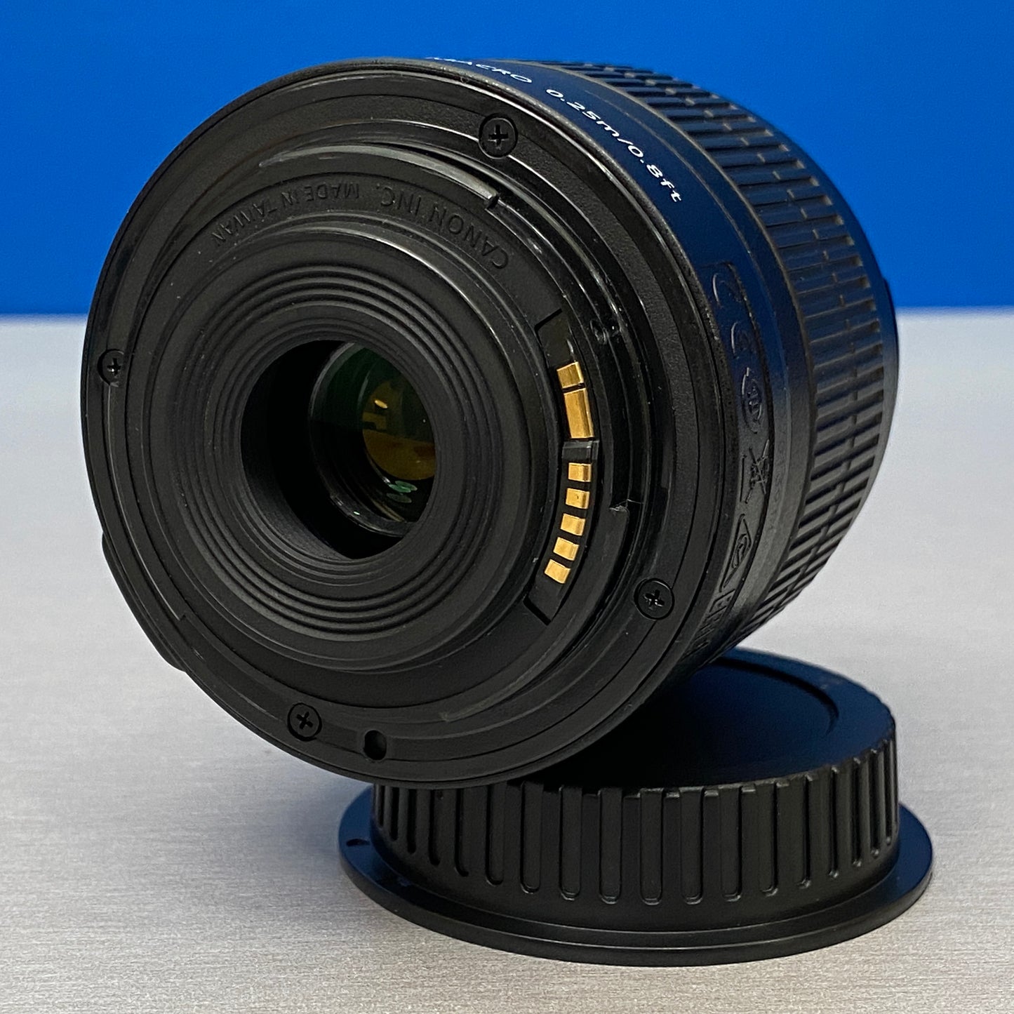 Canon EF-S 18-55mm f/3.5-5.6 III