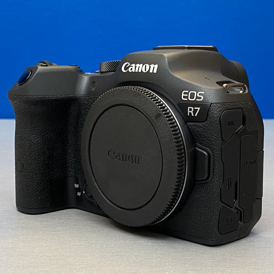 Canon EOS R7 (Corpo) - 32.5MP