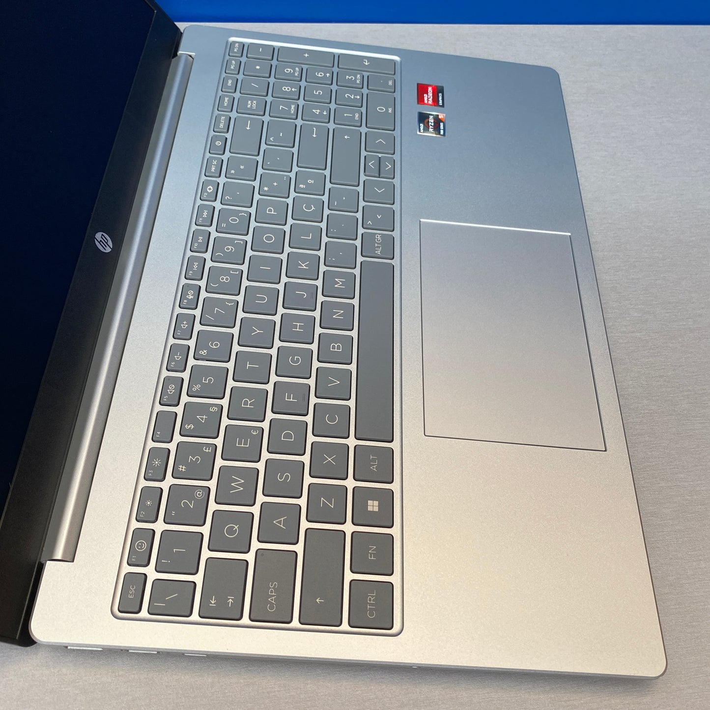 HP 15-FC0025NP | 15.6" FHD | Ryzen 5 7520U | 16GB | 512GB
