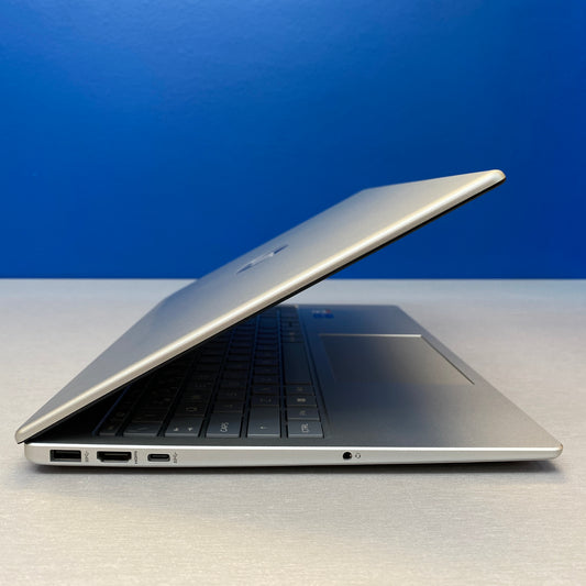 HP 15-FD0117NP | 15.6" FHD | i5-1334U | 16GB | 1TB SSD