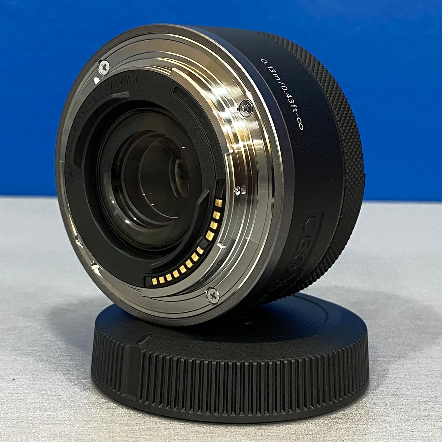 Canon RF 16mm f/2.8 STM | NOVA
