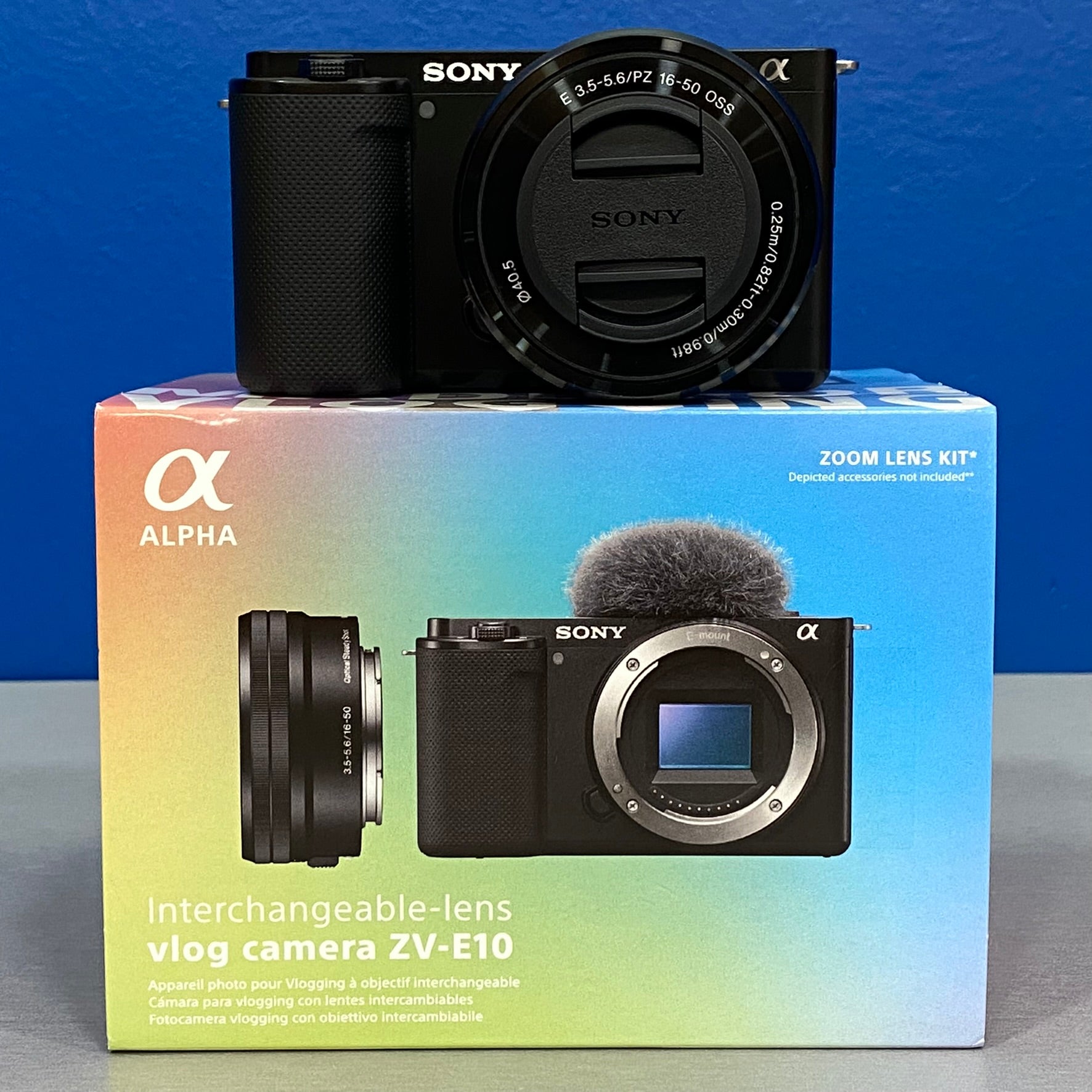 Sony ZV-E10 (24.2MP) + E PZ 16-50mm f/3.5-5.6 OSS - NOVA