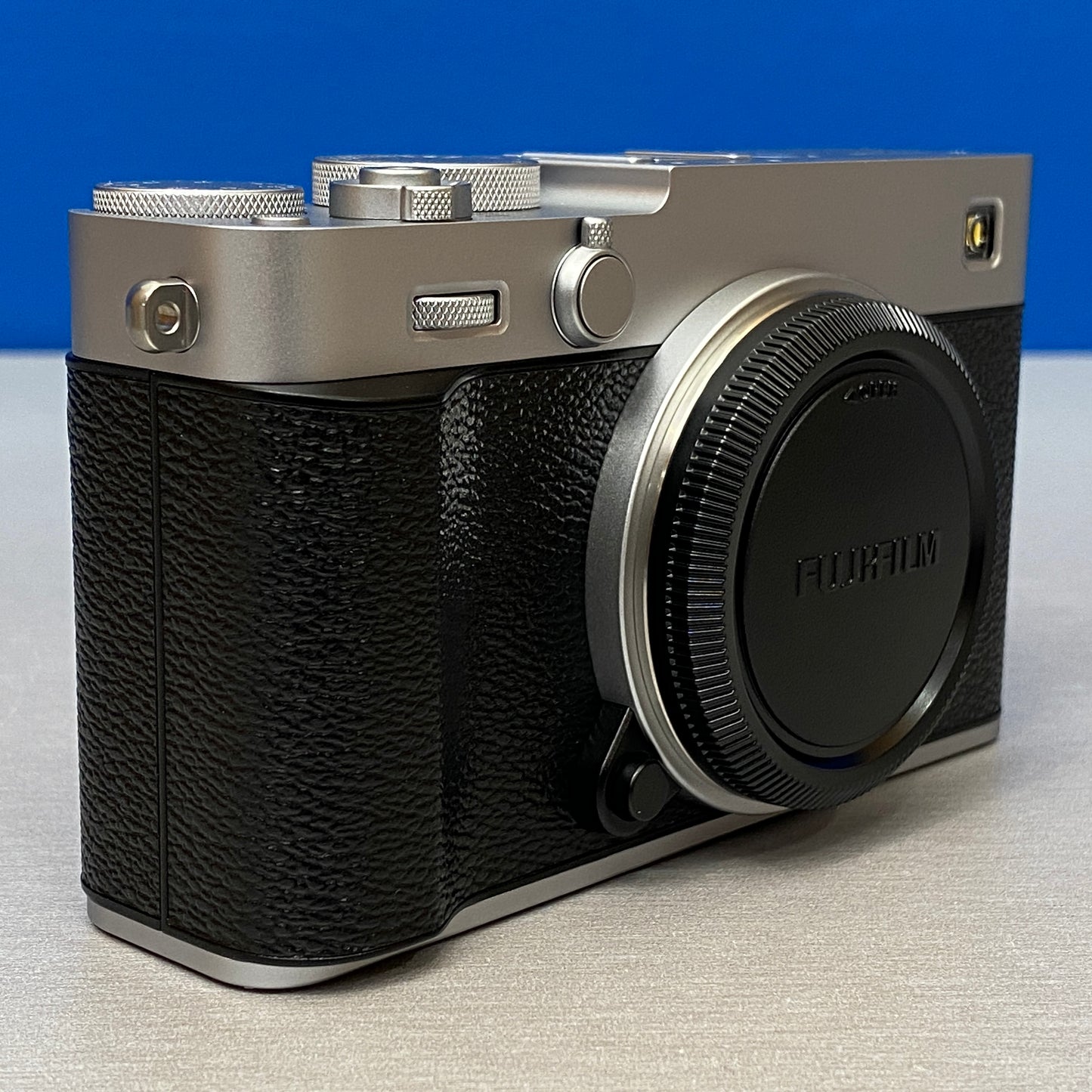 Fujifilm X-E5 (Corpo) - 40.2MP | NOVA