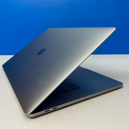 Apple MacBook Pro 15" Touch Bar - A1707 | Mid 2017 | i7/16GB/256GB SSD