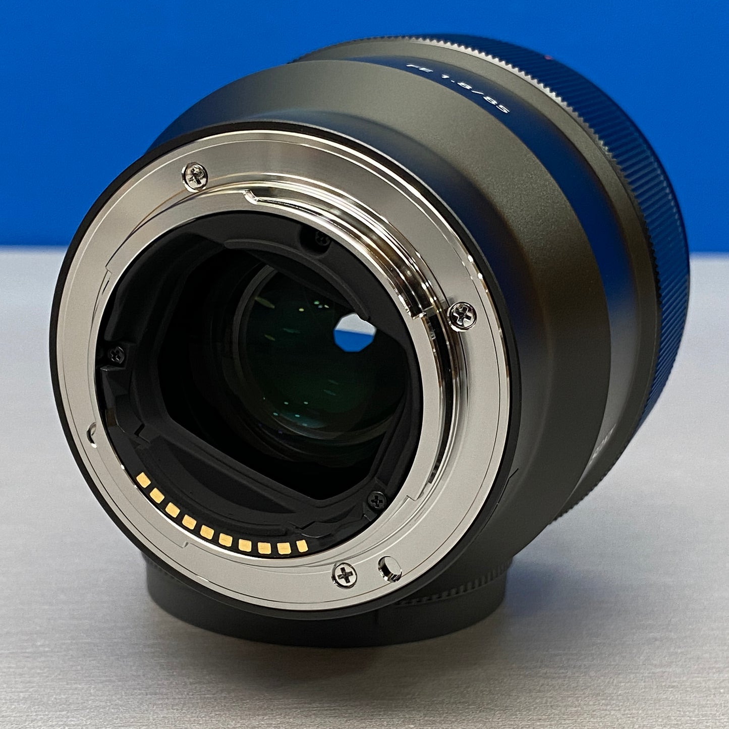 Sony FE 85mm f/1.8 | NOVA