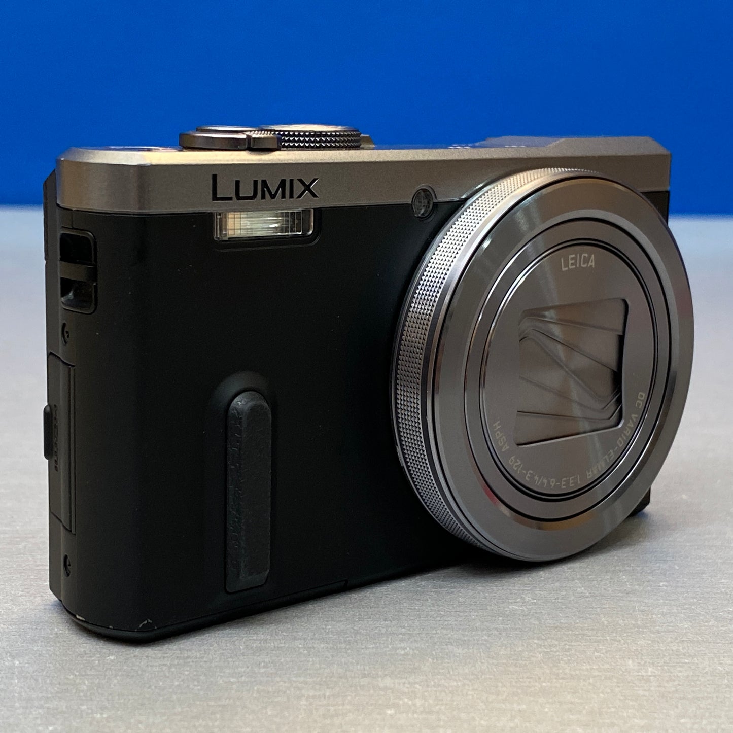 Panasonic Lumix DMC-TZ60 (18.1MP)