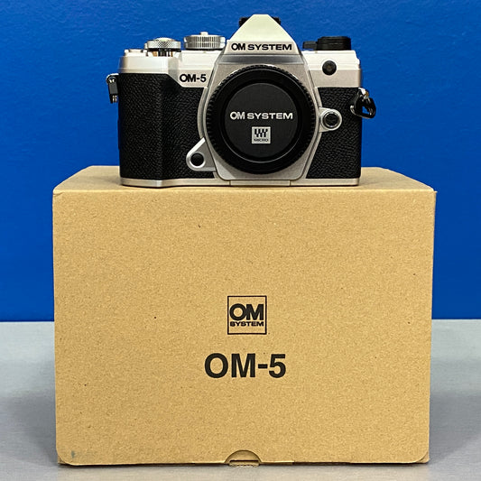 OM System OM-5 (Corpo) - 20.4MP - NOVA