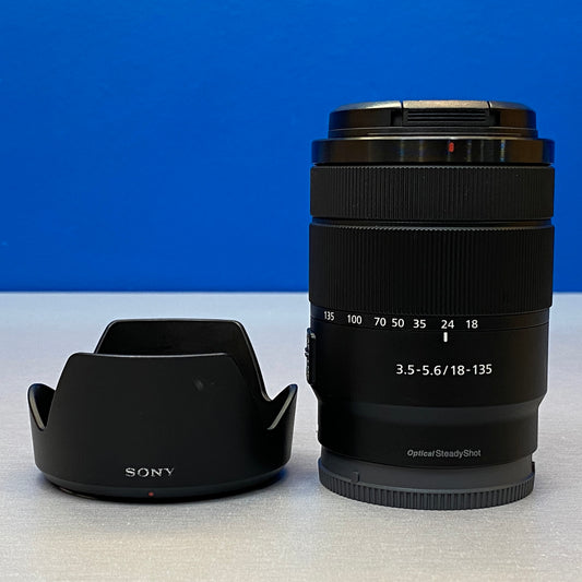 Sony E 18-135mm f/3.5-5.6 OSS