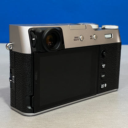 Fujifilm X100VI (40.2MP) | NOVA