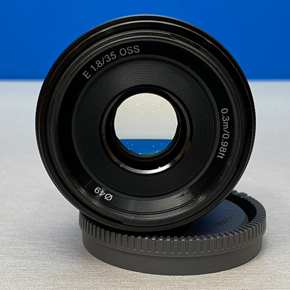 Sony E 35mm f/1.8 OSS