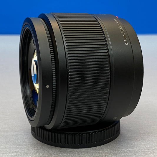 Panasonic Lumix G 25mm f/1.7 | NOVA