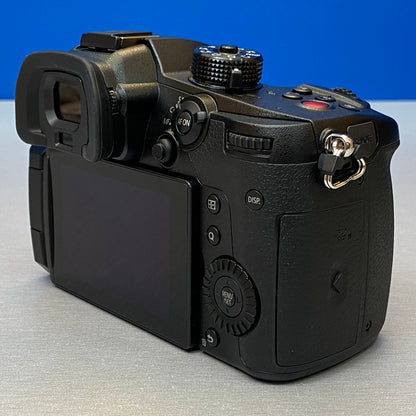 Panasonic Lumix DC-GH5 II (Corpo) - 20.3MP | NOVA