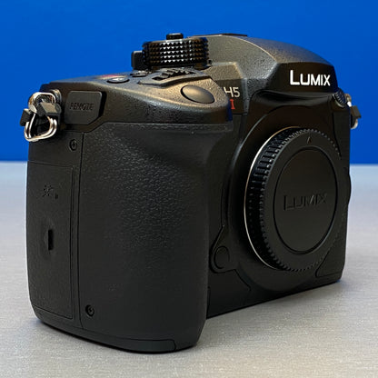Panasonic Lumix DC-GH5 II (Corpo) - 20.3MP | NOVA