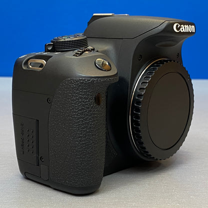 Canon EOS 700D (Corpo) - 18MP