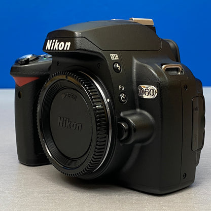 Nikon D60 (Corpo) - 10.2MP