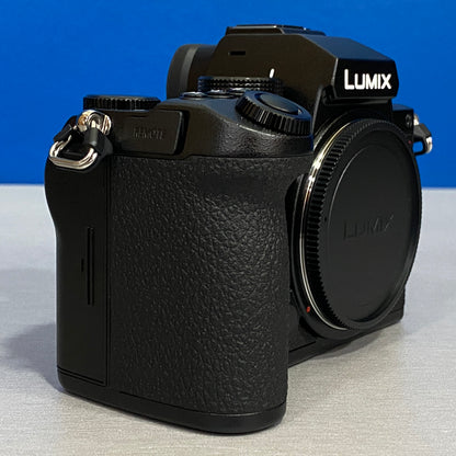 Panasonic Lumix DC-S5D (Corpo) - 24.2MP | NOVA