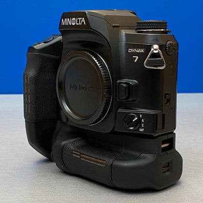 Minolta Dynax 7 (Corpo) + Grip