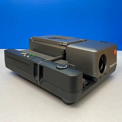 Leica Pradovit IR | Slide Projector