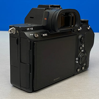 Sony Alpha A7 III (Corpo) - 24.2MP