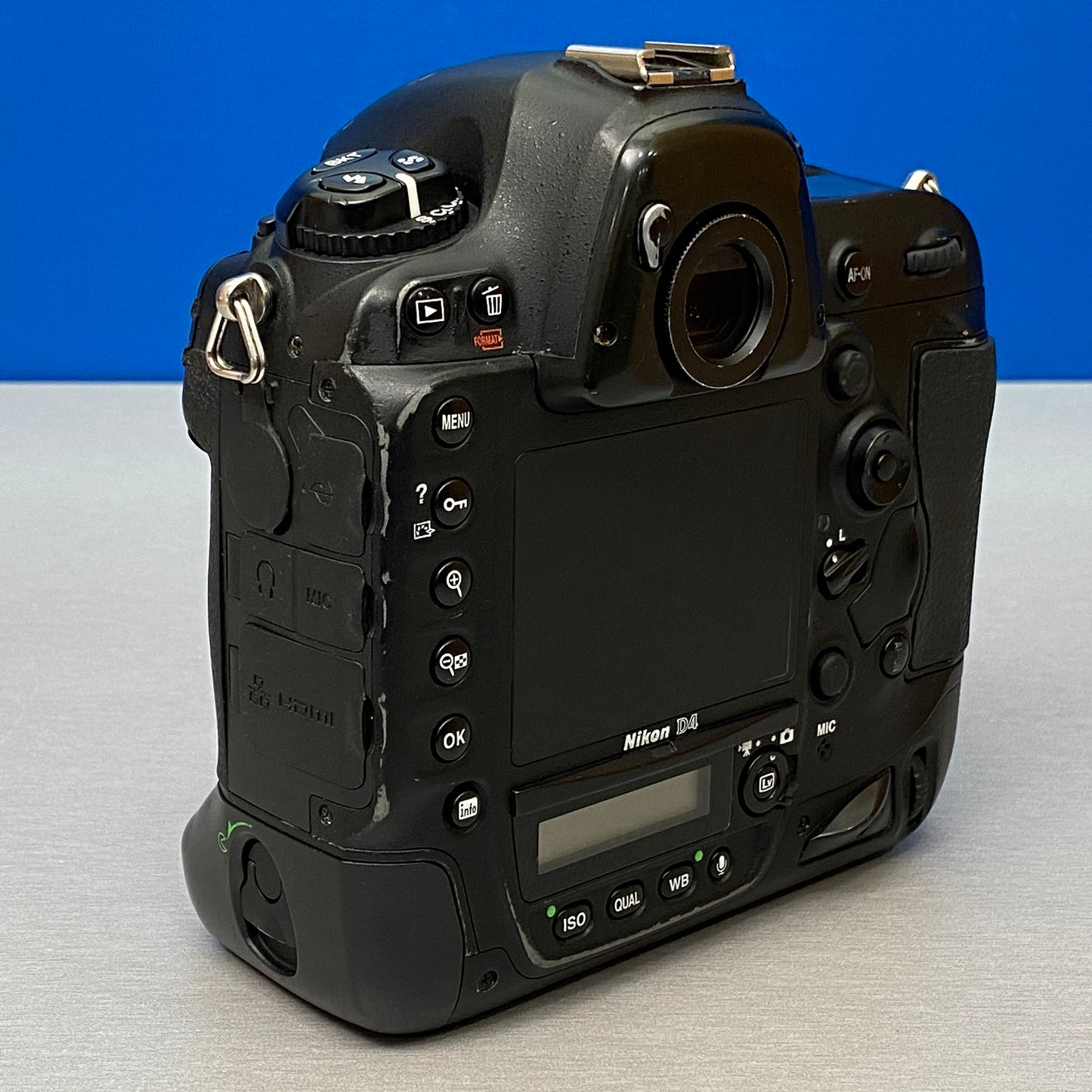 Nikon D4 (Corpo) - 16.2MP
