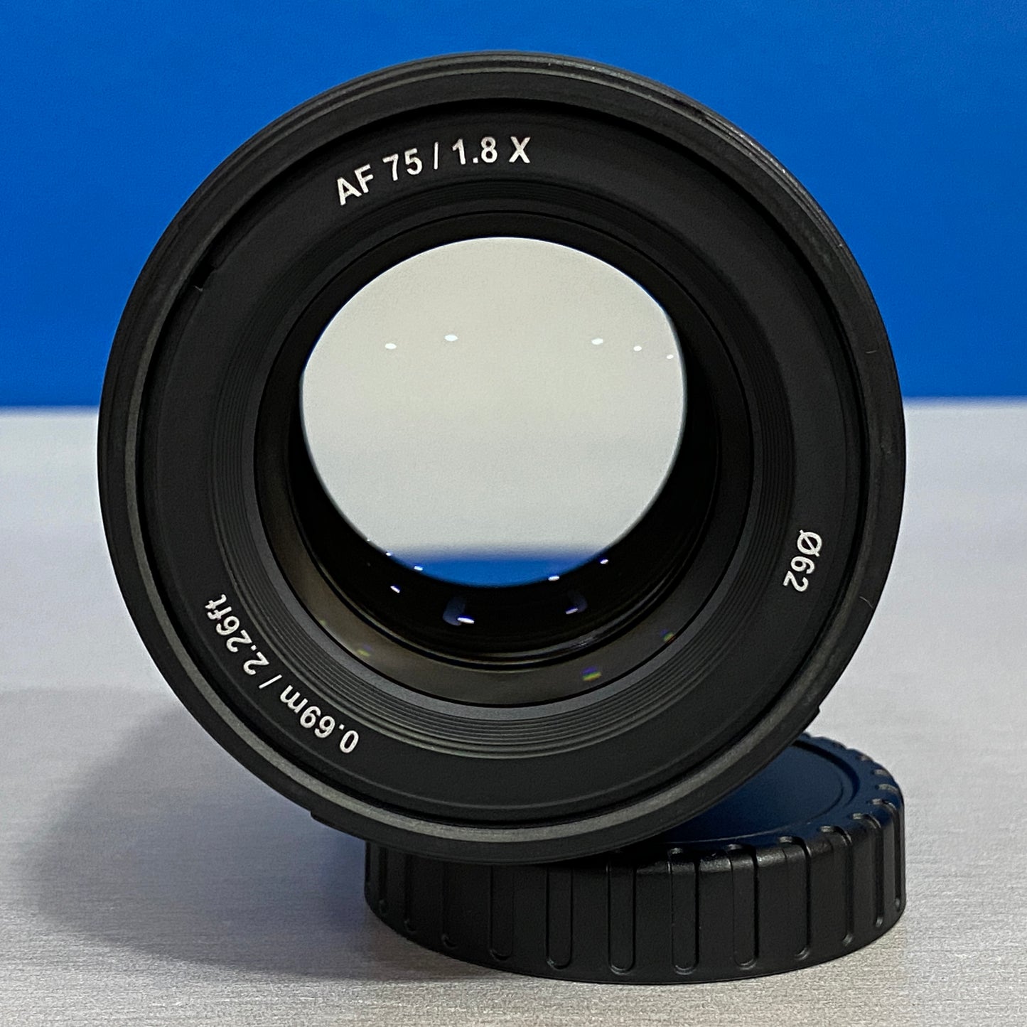 Samyang AF 75mm f/1.8