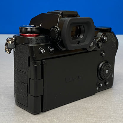 Panasonic Lumix DC-S5 (Corpo) - 24.2MP