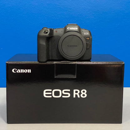 Canon EOS R8 (Corpo) - 24.2MP | NOVA